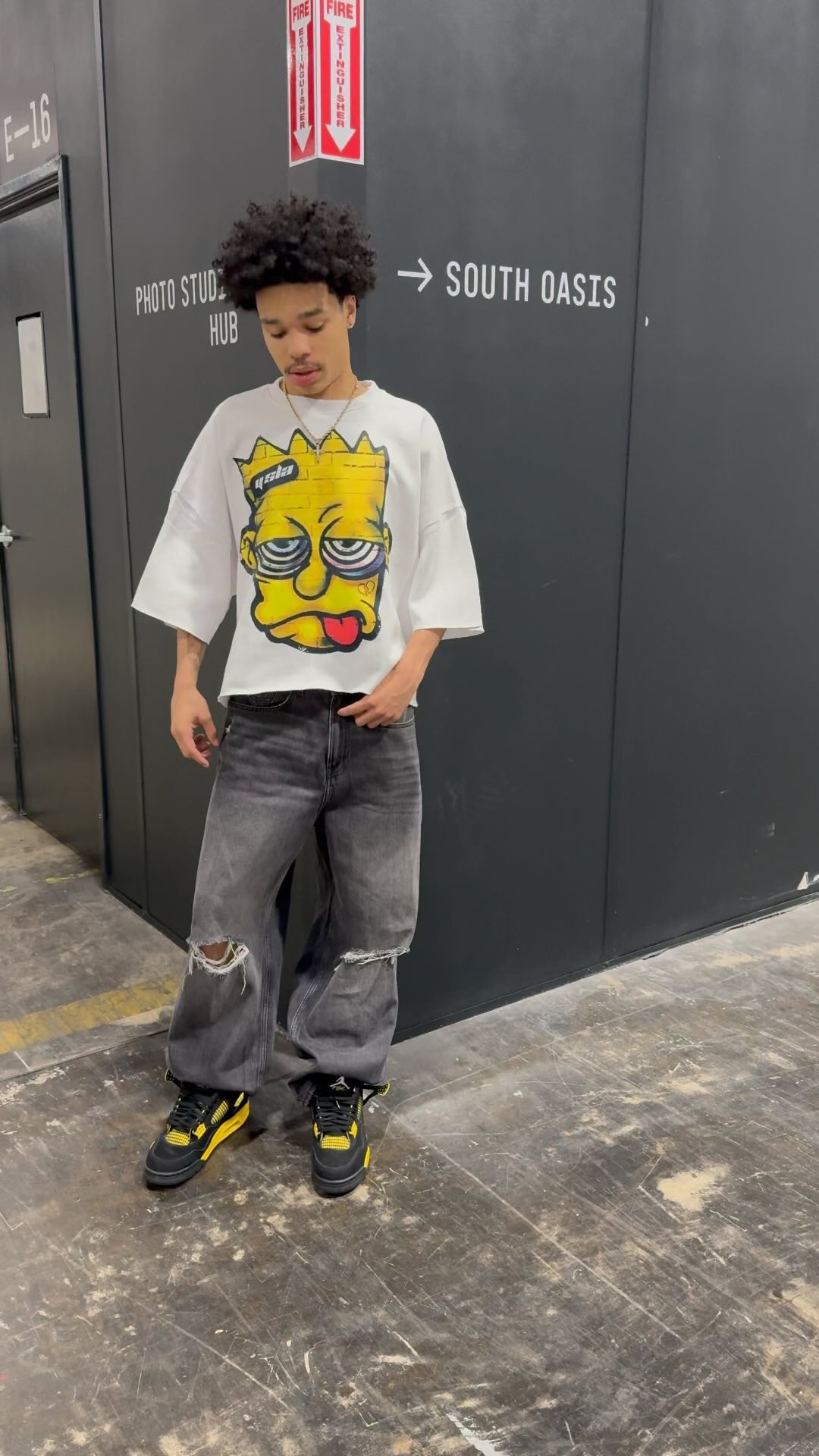 SICKBART YELLOW WHITE CREWNECK